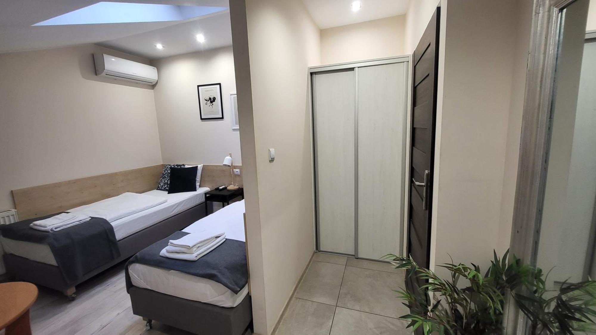 Aparthotel Riva Zawiercie Bagian luar foto